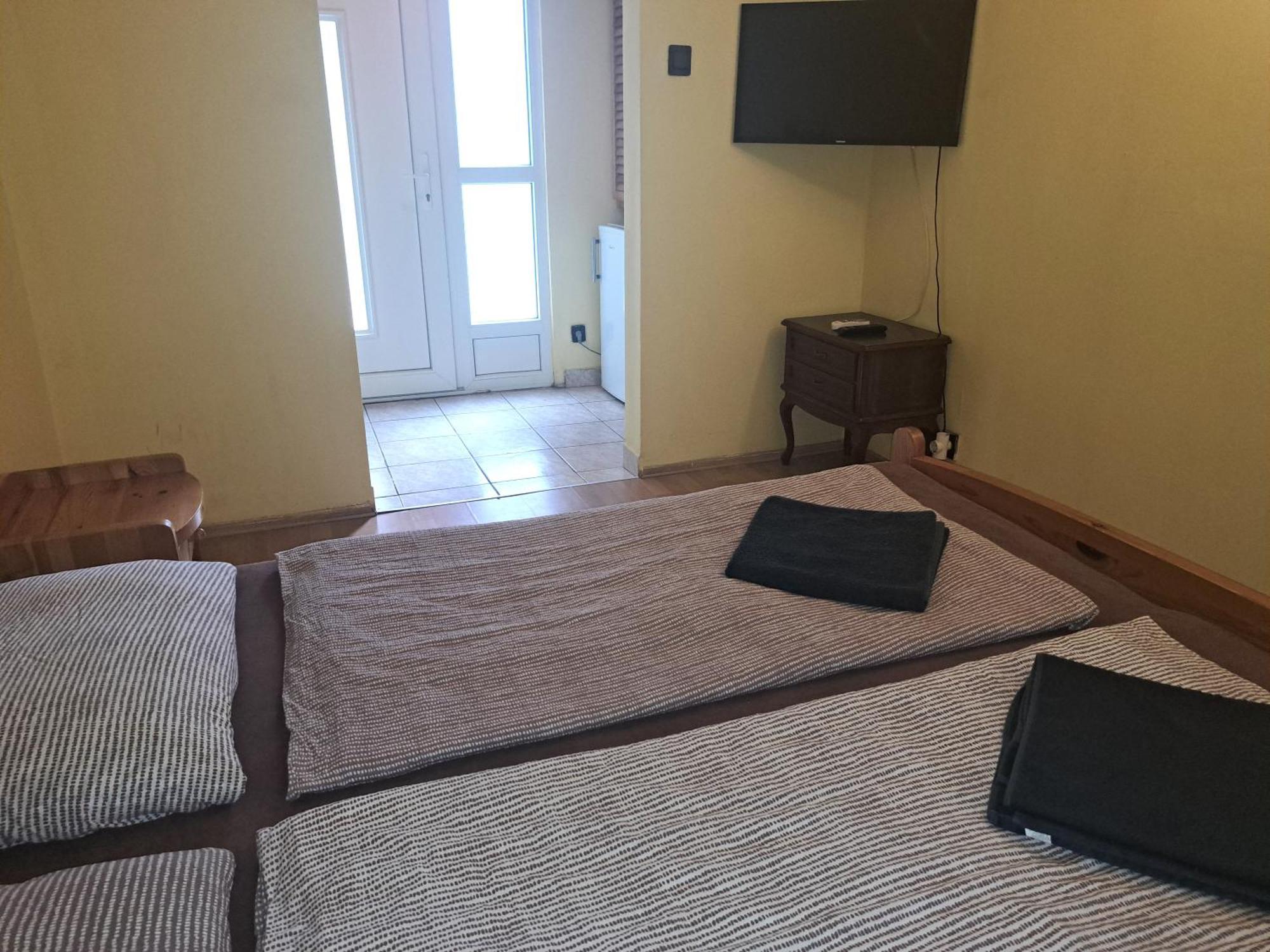 Ilona Apartmanhaz Сиофок Екстериор снимка