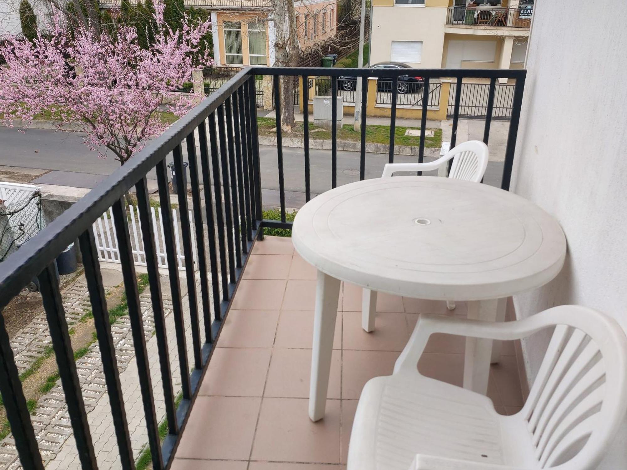 Ilona Apartmanhaz Сиофок Екстериор снимка