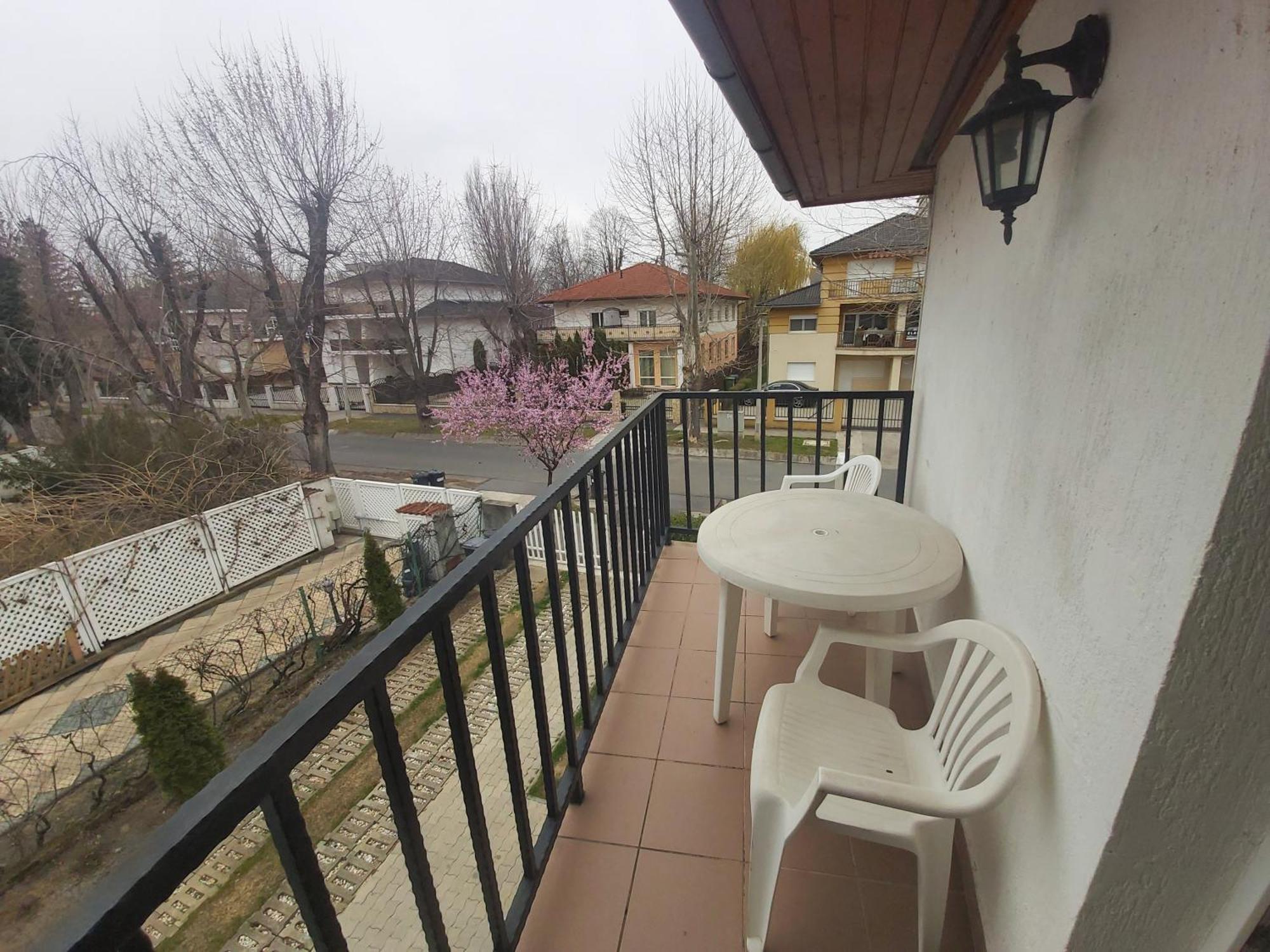 Ilona Apartmanhaz Сиофок Екстериор снимка