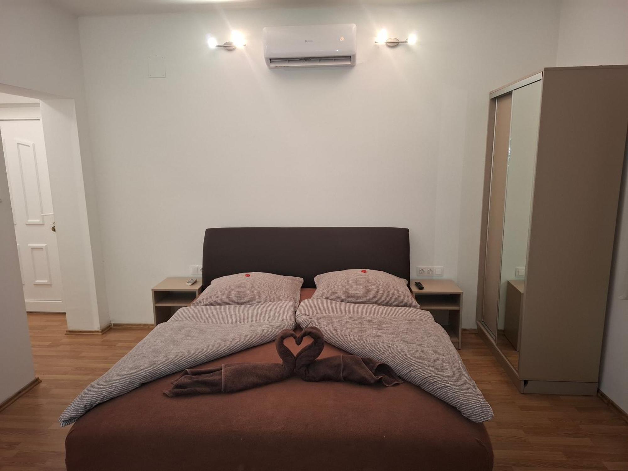 Ilona Apartmanhaz Сиофок Екстериор снимка