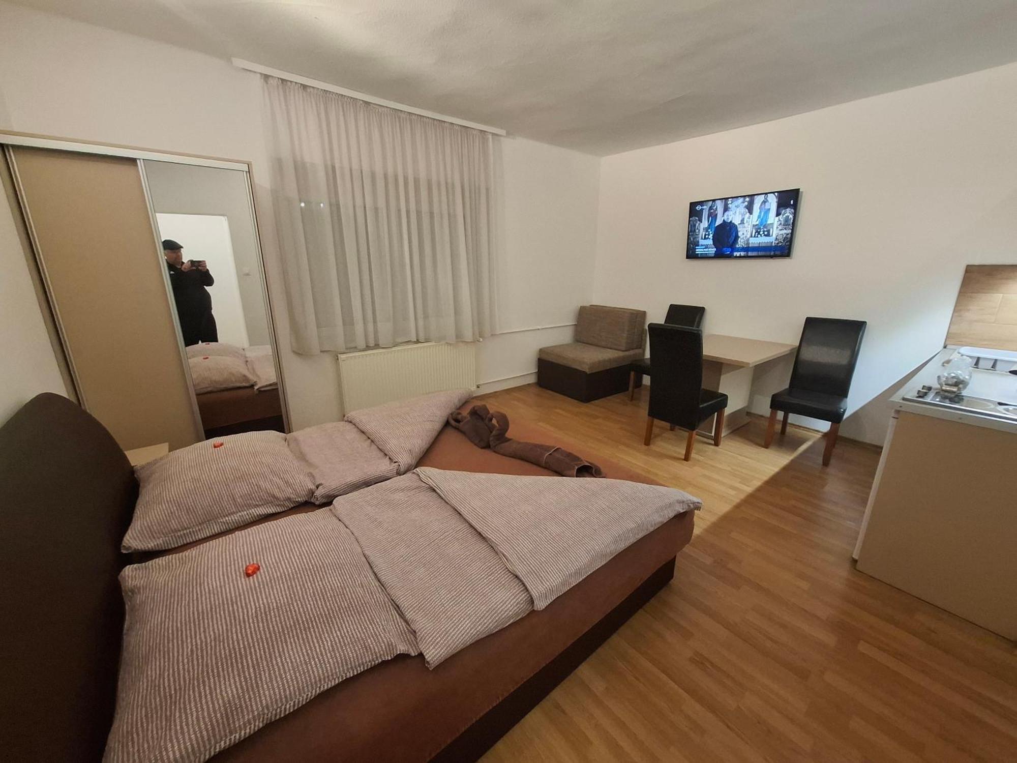 Ilona Apartmanhaz Сиофок Екстериор снимка