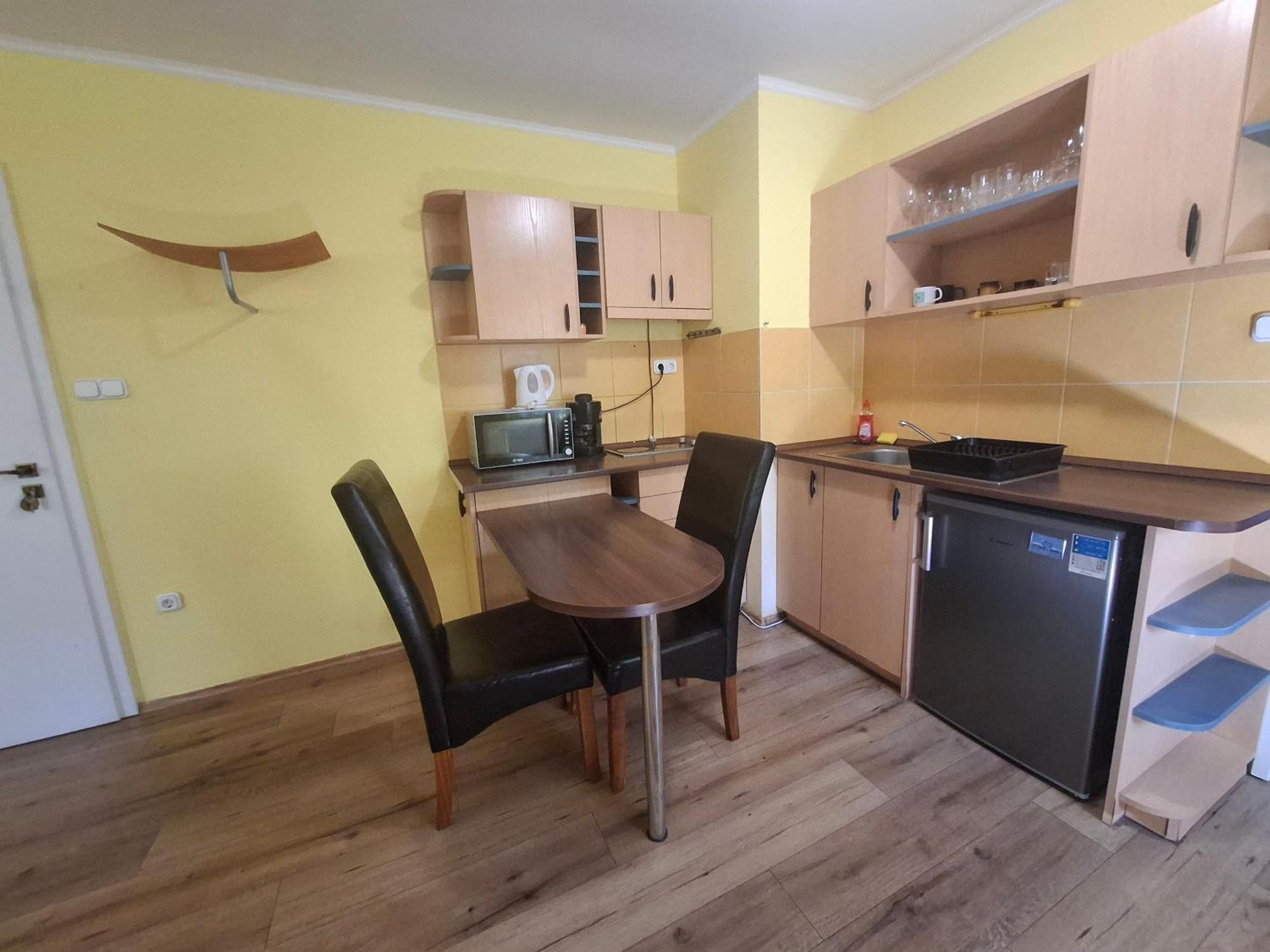 Ilona Apartmanhaz Сиофок Екстериор снимка