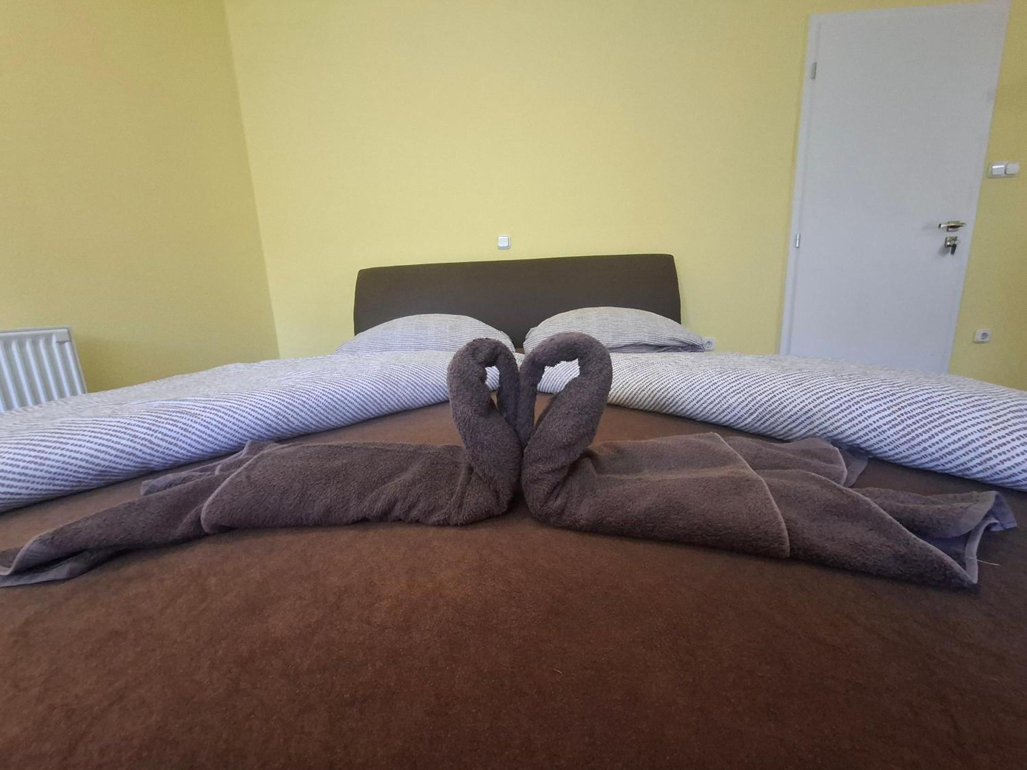 Ilona Apartmanhaz Сиофок Екстериор снимка
